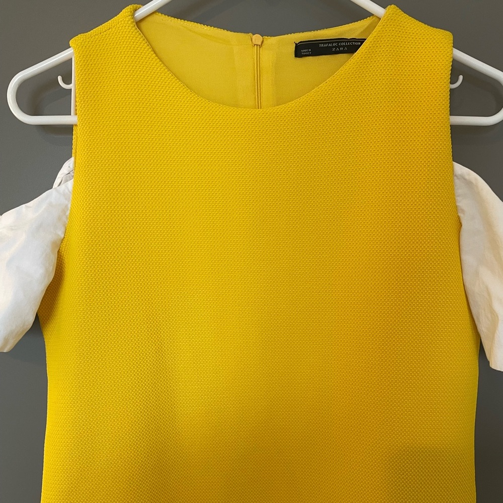 ZARA Mini Dress Poplin Cold Shoulder Textured Women’s Medium Yellow Sun-Dress - Picture 3 of 9